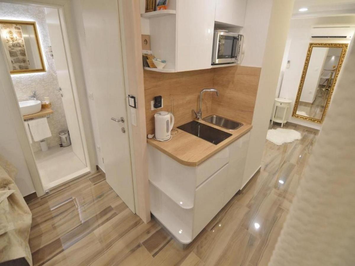 Madonna Della Strada Apartment *